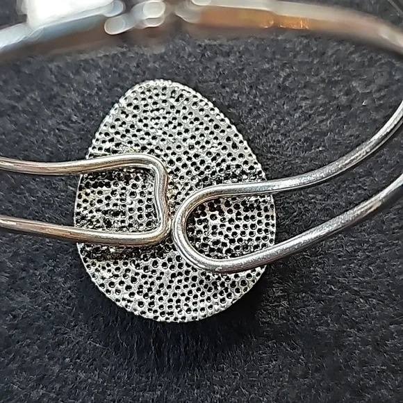 NWOT Cuff Bracelet - Picture 6 of 13